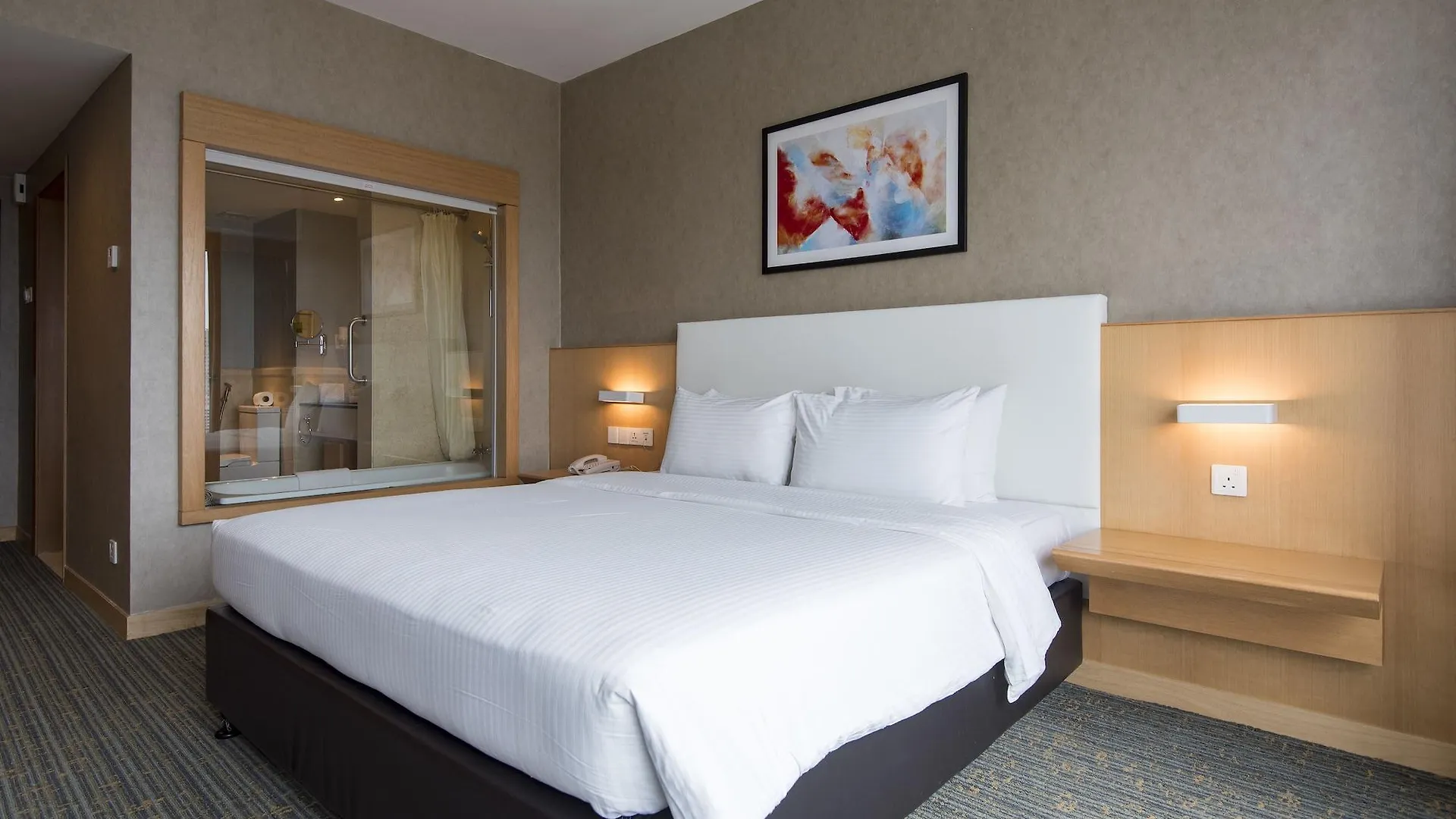 Holiday Villa Johor Bahru City Centre מלון